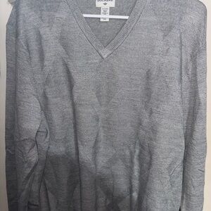 Dockers Men's gray V-Neck Sweater